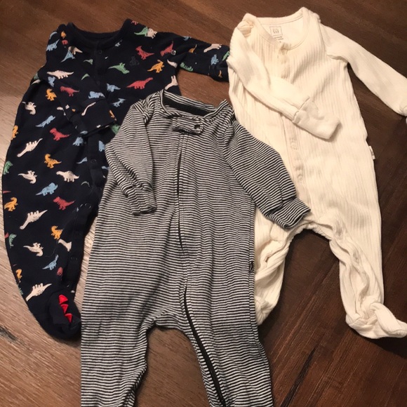 gap footed pajamas